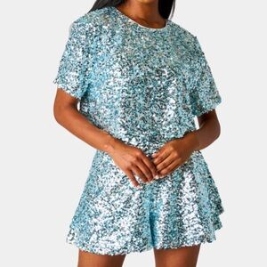 🎉NWT Buddy Love Shimmering Silver/Blue Laura Untamed Sequin Set!